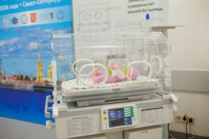 Инкубатор медицинский для интенсивной терапии новорождённых LeadBorn